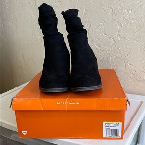 Rocket Dog Women's Black Ankle Booties